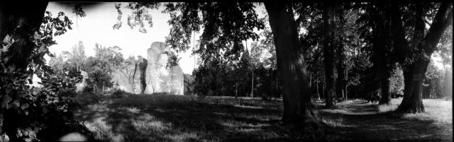 Fotografie z 80. let - P?ed hotelem - Panoramatick fotografie z 80-tch let