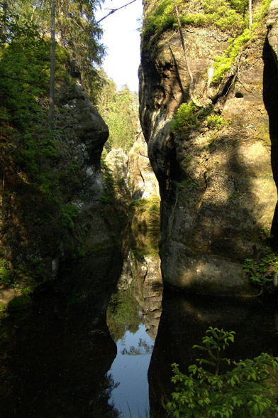 Adrpask skly - U jezrka