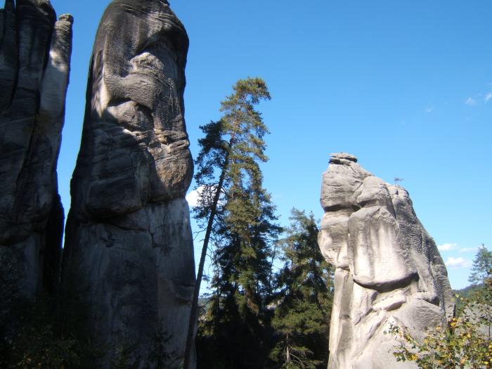 Adr�pa�sk� sk�ly - �elva - kdo j� najde?