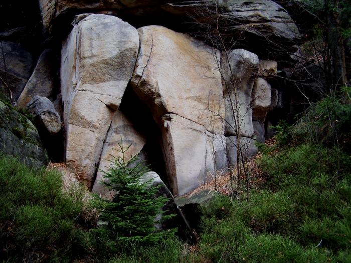 Teplick skly - Anensk dol - Krakonoovy kalhoty